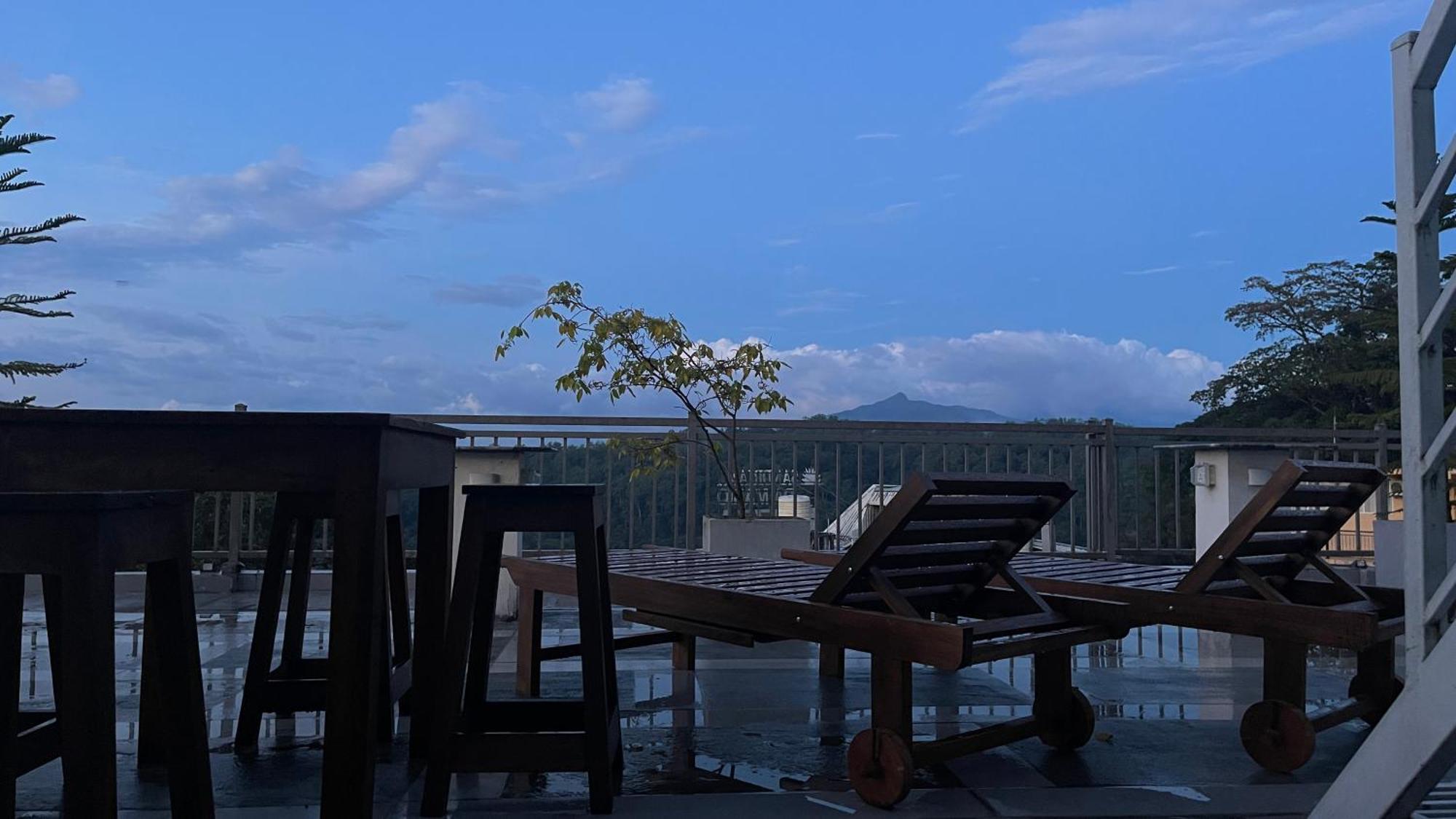 Sun Dove Suite Kandy Exterior foto