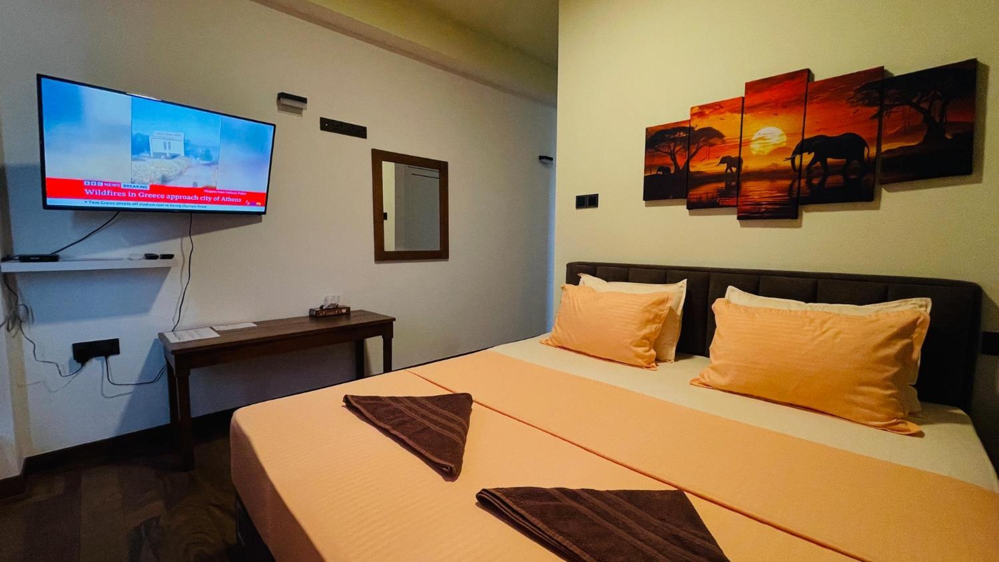 Sun Dove Suite Kandy Exterior foto
